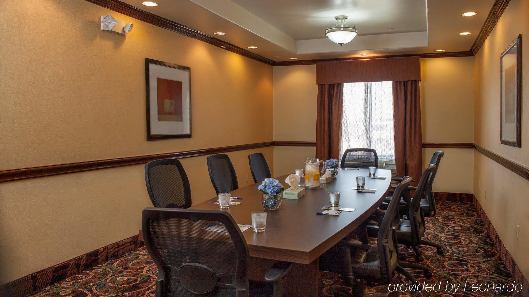Holiday Inn Express Hotel & Suites Waller By Ihg Exterior foto